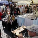 Künstlermarkt auf dem Wilhelmsplatz in Offenbach am Main